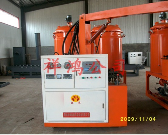 聚氨酯高壓發(fā)泡機(jī)械設(shè)備 革新服飾生產(chǎn)與租賃新機(jī)遇